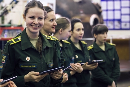 В ВКС России появятся экипажи женщин-летчиц В ВКС России появятся экипажи женщин-летчиц