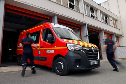 В ДТП с автобусом во Франции пострадали 28 детей В ДТП с автобусом во Франции пострадали 28 детей