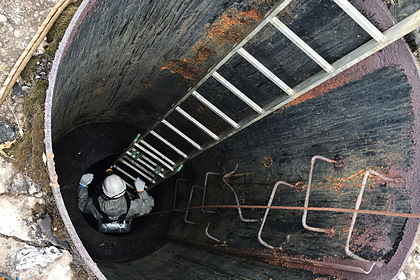 В Кривом Роге работников водоканала насмерть засосало в колодец