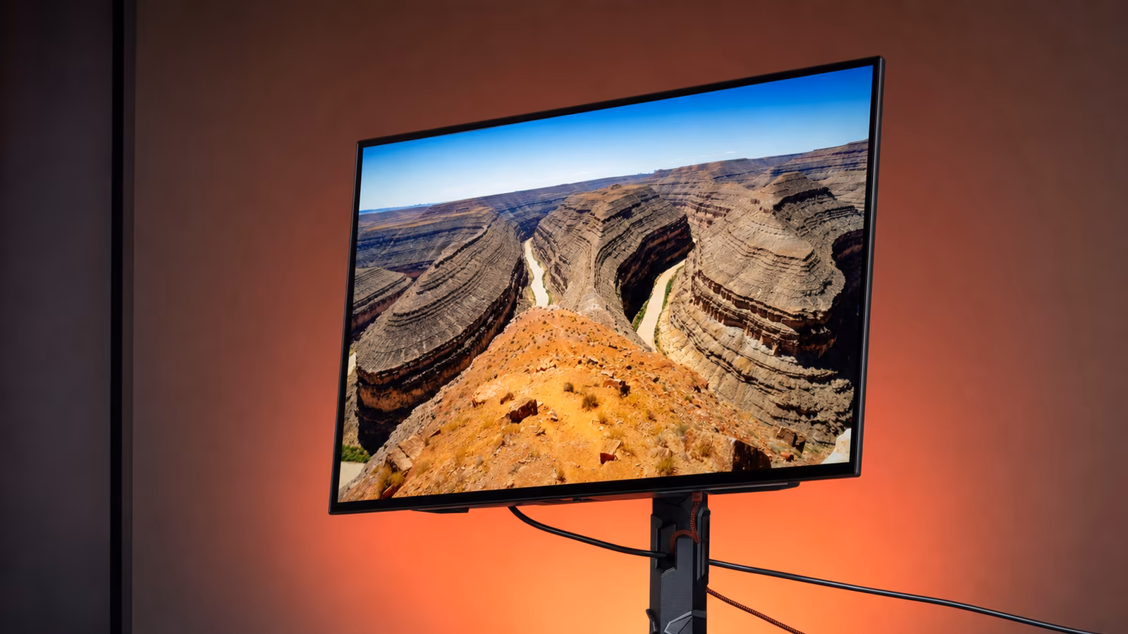 Acer Predator X32 X3: ����� ������� 31,5-��������� OLED-�������� � 4� � 240 ��