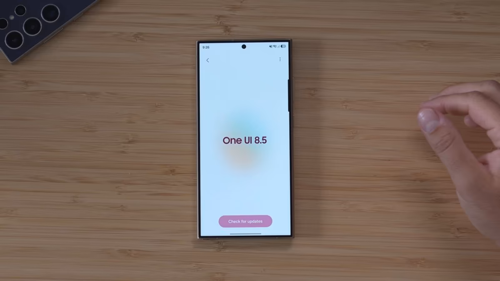 Samsung ������� �������� ����-������������ One UI 8.5 ��� Galaxy S24 � ������ �������