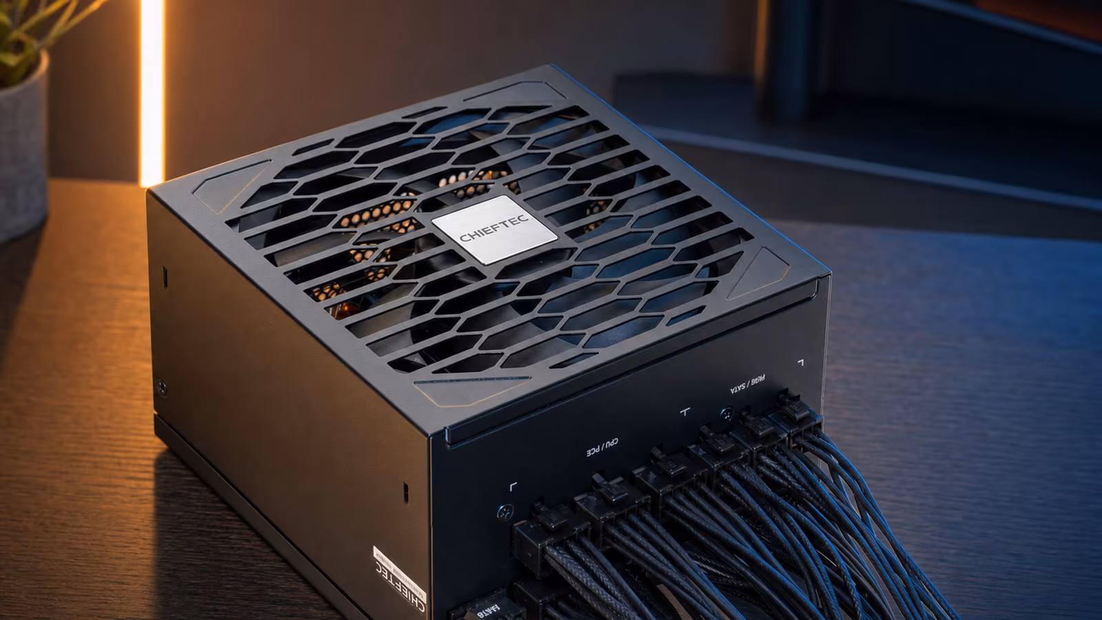 Обзор Chieftec Stealth 1000W: мощный блок питания с тихой работой и модульными кабелями
