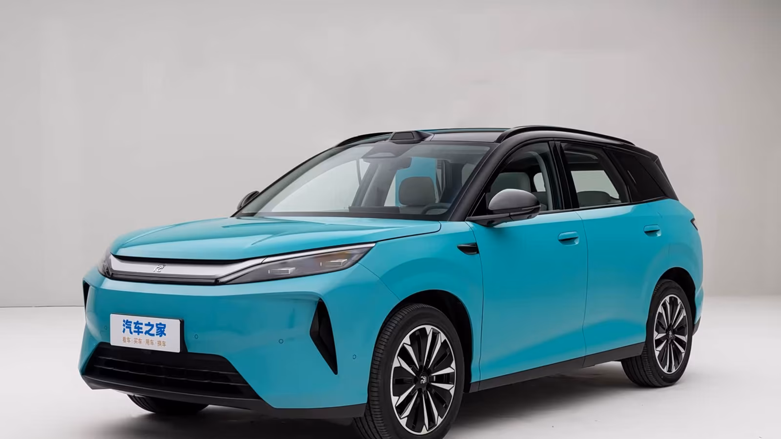 ����� BYD Yuan Plus: ������� �� 9 �����, 326 �.�. � ���� 1,6 ��� ������