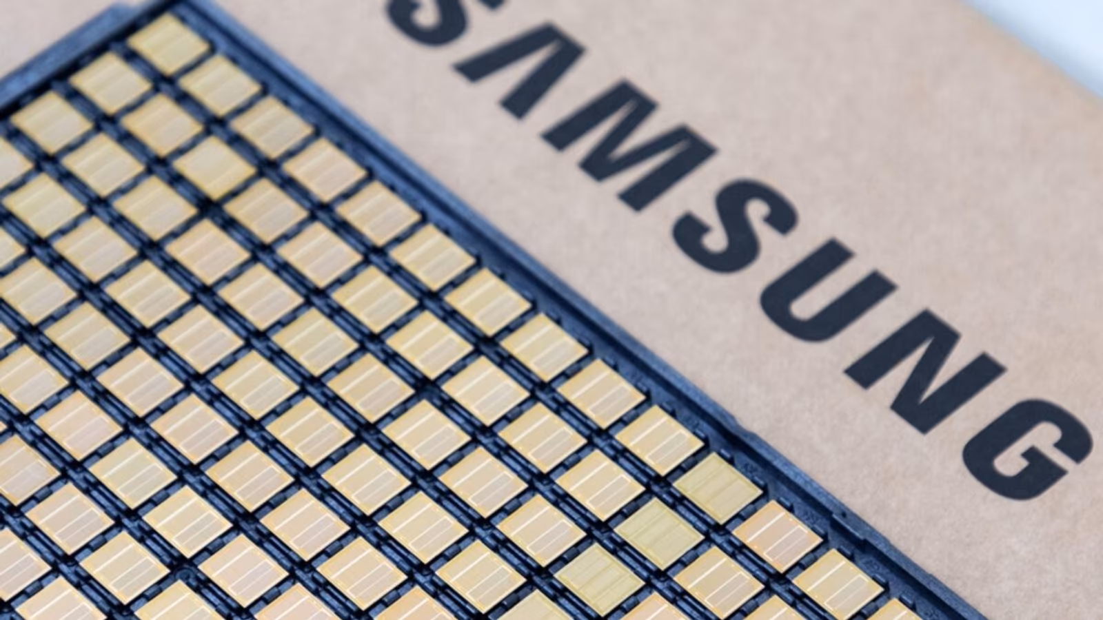 Samsung �������� ������� ���������� ������������������ ������������� ����� � $339 ���