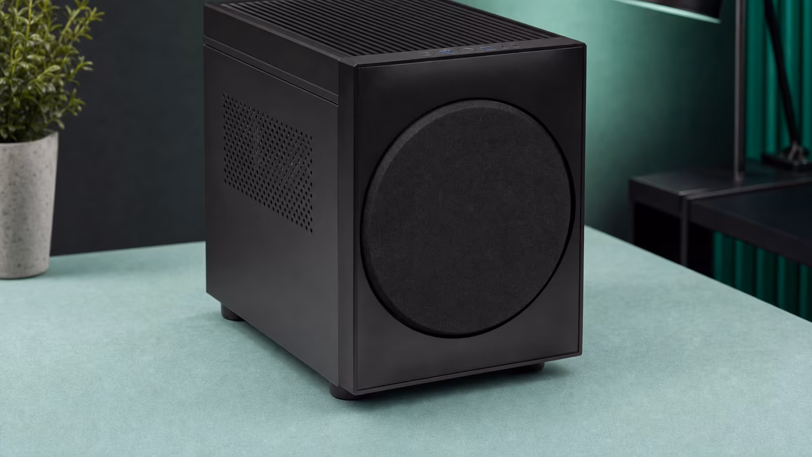 ������ Chieftec The Cube: ��������� ������ � ��������� ����
