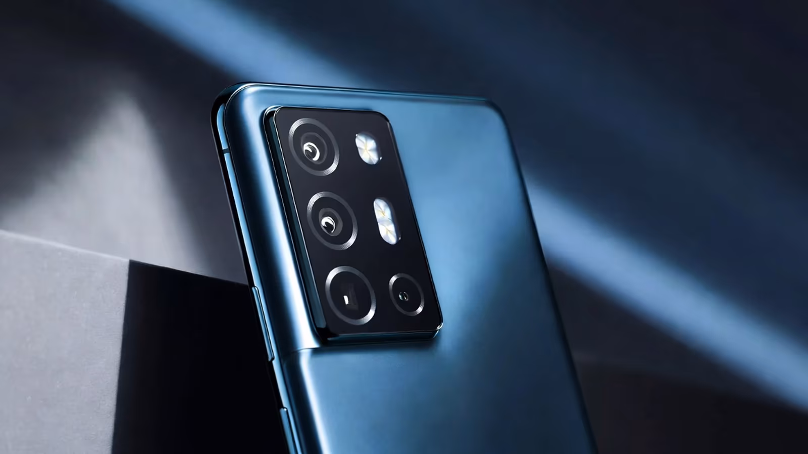 OnePlus ������� ������ �������� � 2K-������� � �������� 240 ��
