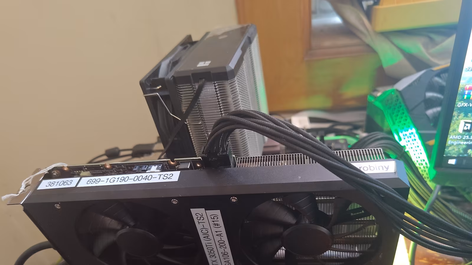 Nvidia не выпустила GeForce RTX 3050 Ti, но её фото уже в сети Nvidia не выпустила GeForce RTX 3050 Ti, но её фото уже в сети