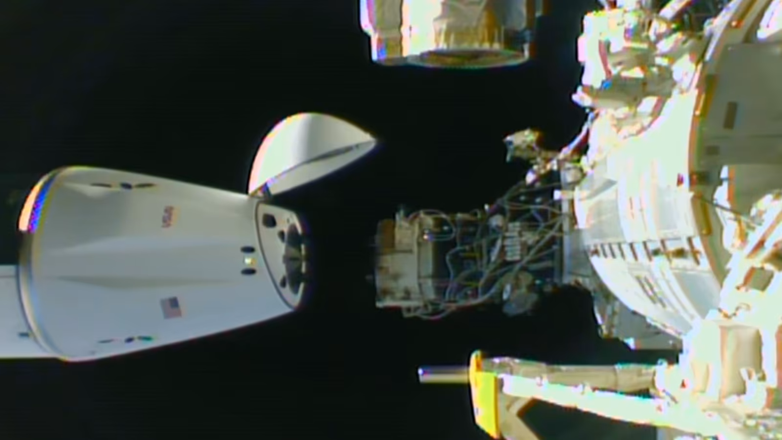 Cargo Dragon ������������ �� ����� � ������ ������ � ���