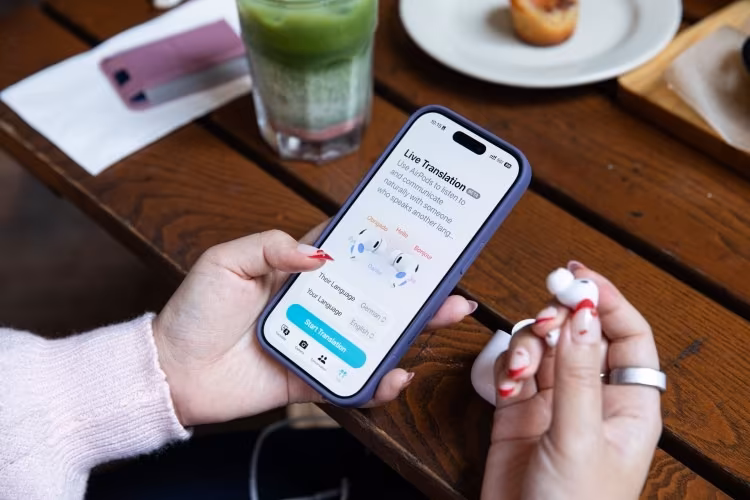 Apple работает над AirPods с камерами: наушники научатся передавать картинку Siri Apple работает над AirPods с камерами: наушники научатся передавать картинку Siri