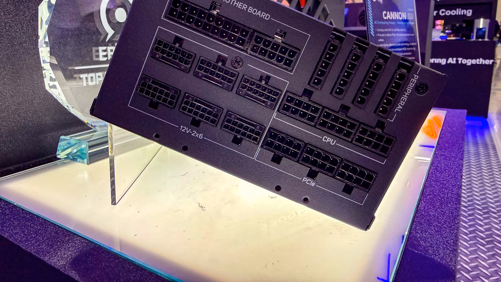 FSP �� Computex 2026 �������� ���� ������� �� 3,3 ���, ������� ��� ��-�� � ��� AL36