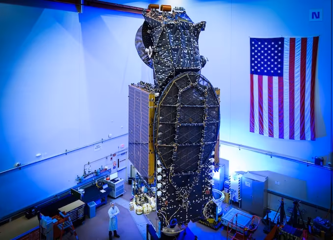SpaceX ������ �� ������ 7,5-������ ������� SiriusXM � �������� �������� Falcon 9