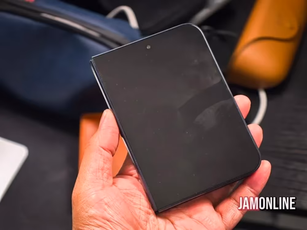 ������� ����� iPhone 18 Ultra � 5,5-�������� ������� � ������ �����