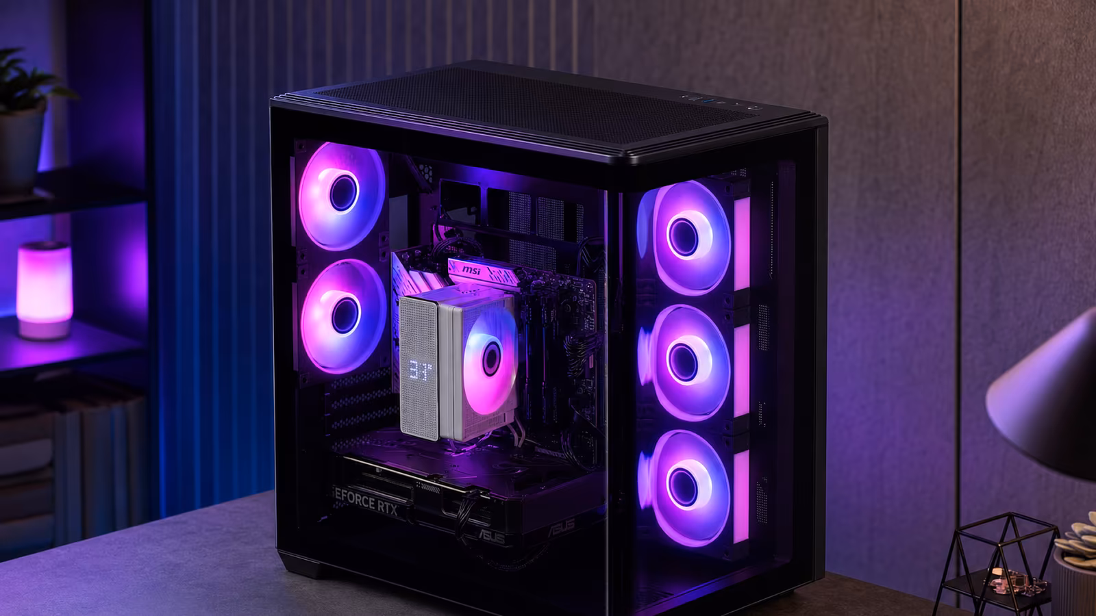 DeepCool CG590U 5F: стеклянный корпус с местом для 11 вентиляторов DeepCool CG590U 5F: стеклянный корпус с местом для 11 вентиляторов