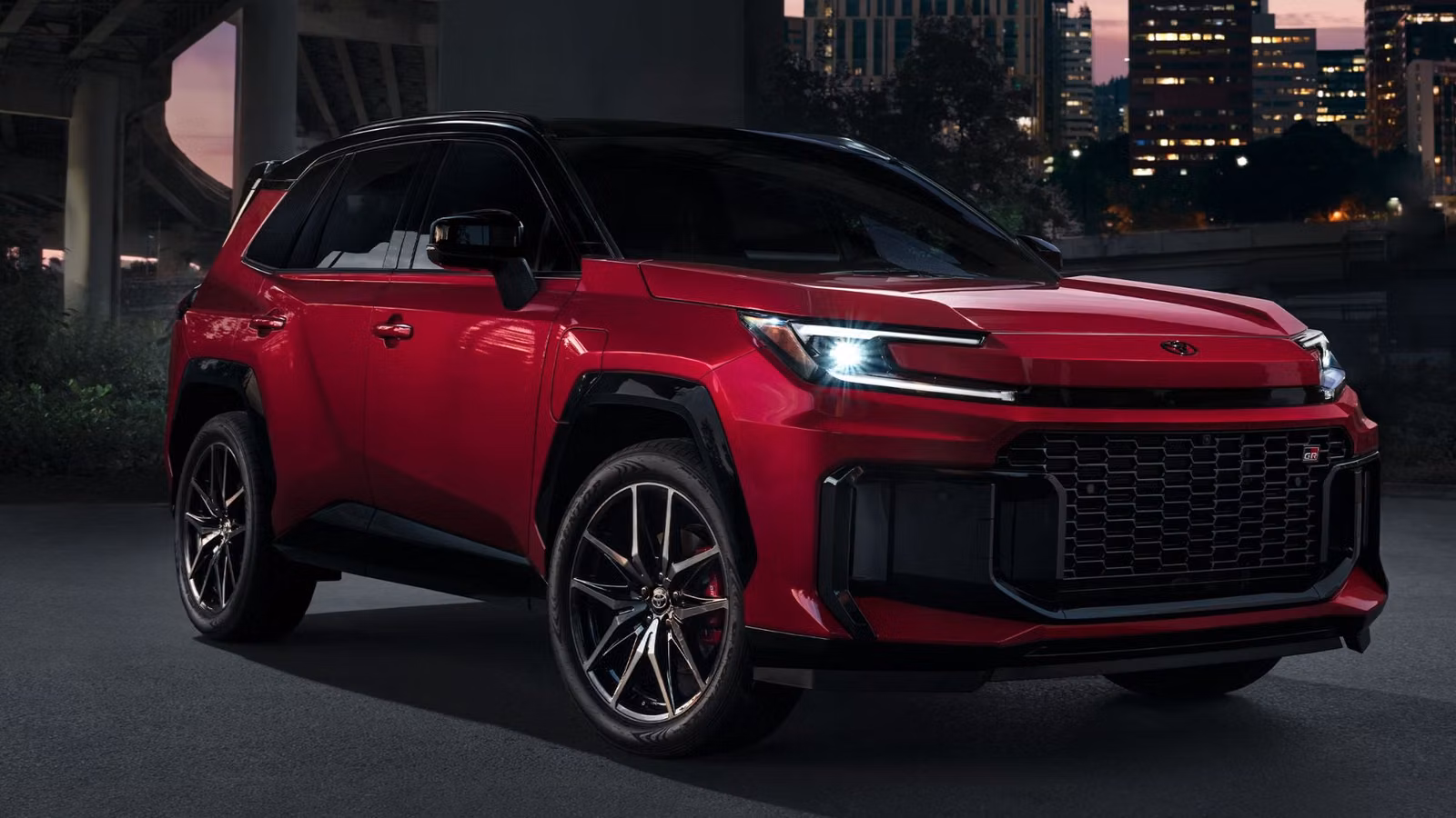 Продажи Toyota в России выросли вдвое: RAV4 и Highlander — лидеры