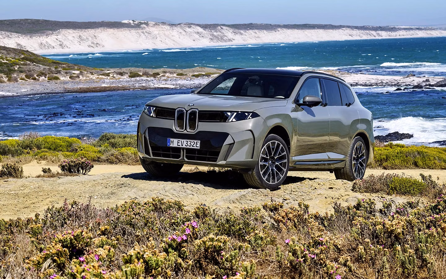 Новый BMW X5 уже можно заказать в России: цены от 17,65 млн рублей