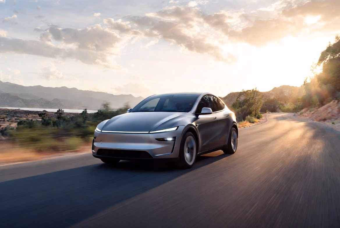 Tesla: европейские авто с автопилотом проехали 50 млн км — 577 тыс. км в день