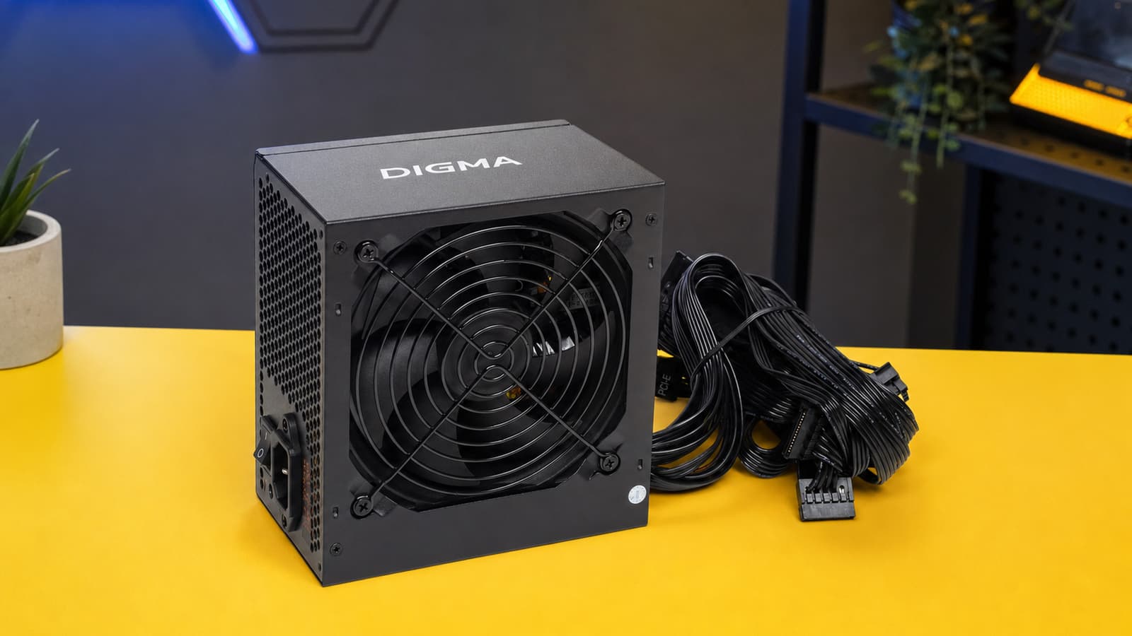 Digma DPSU-550W-WH �� 3000 ������: ����� ���������� ����� ������� ��� ������� ��