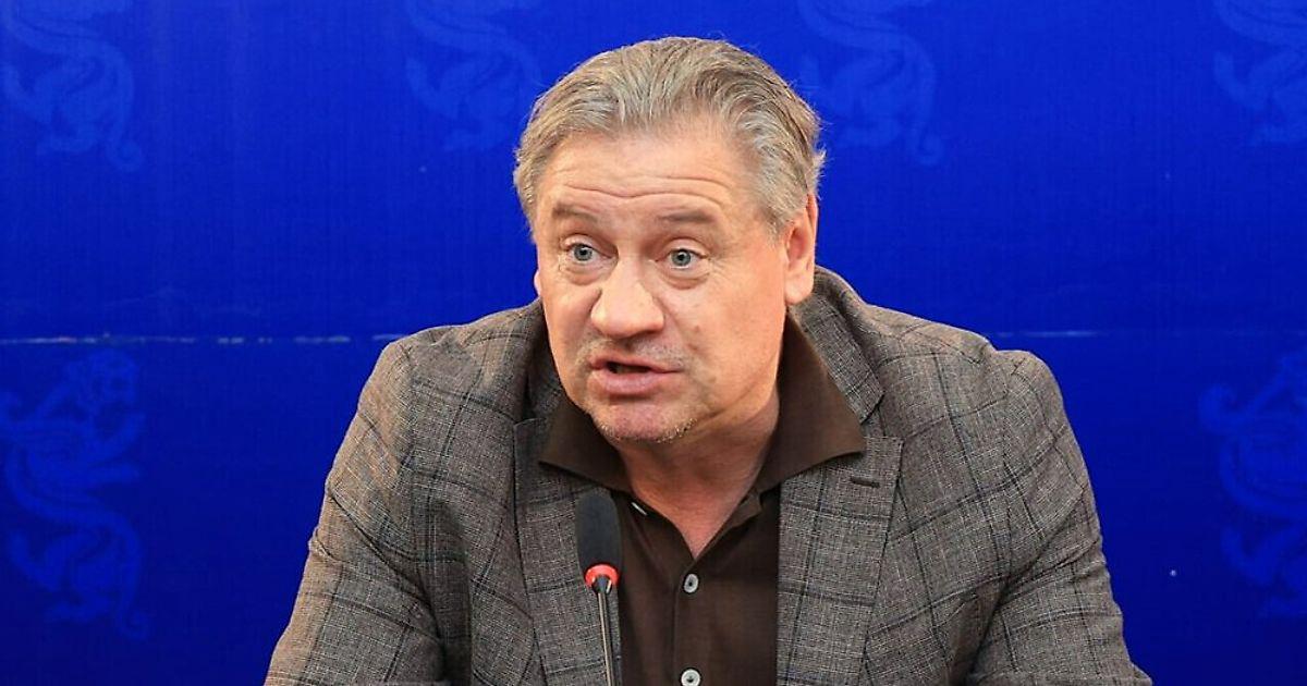 Тренер брянского «Динамо» Канчельскис пройдет стажировку в «Фиорентине» и привезет презенты из Брянска